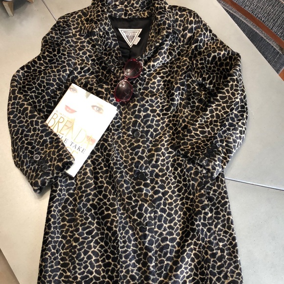 Marvin Richards Jackets & Blazers - 🌟J.Percy for Marvin Richards ANIMAL PRINT coat-L